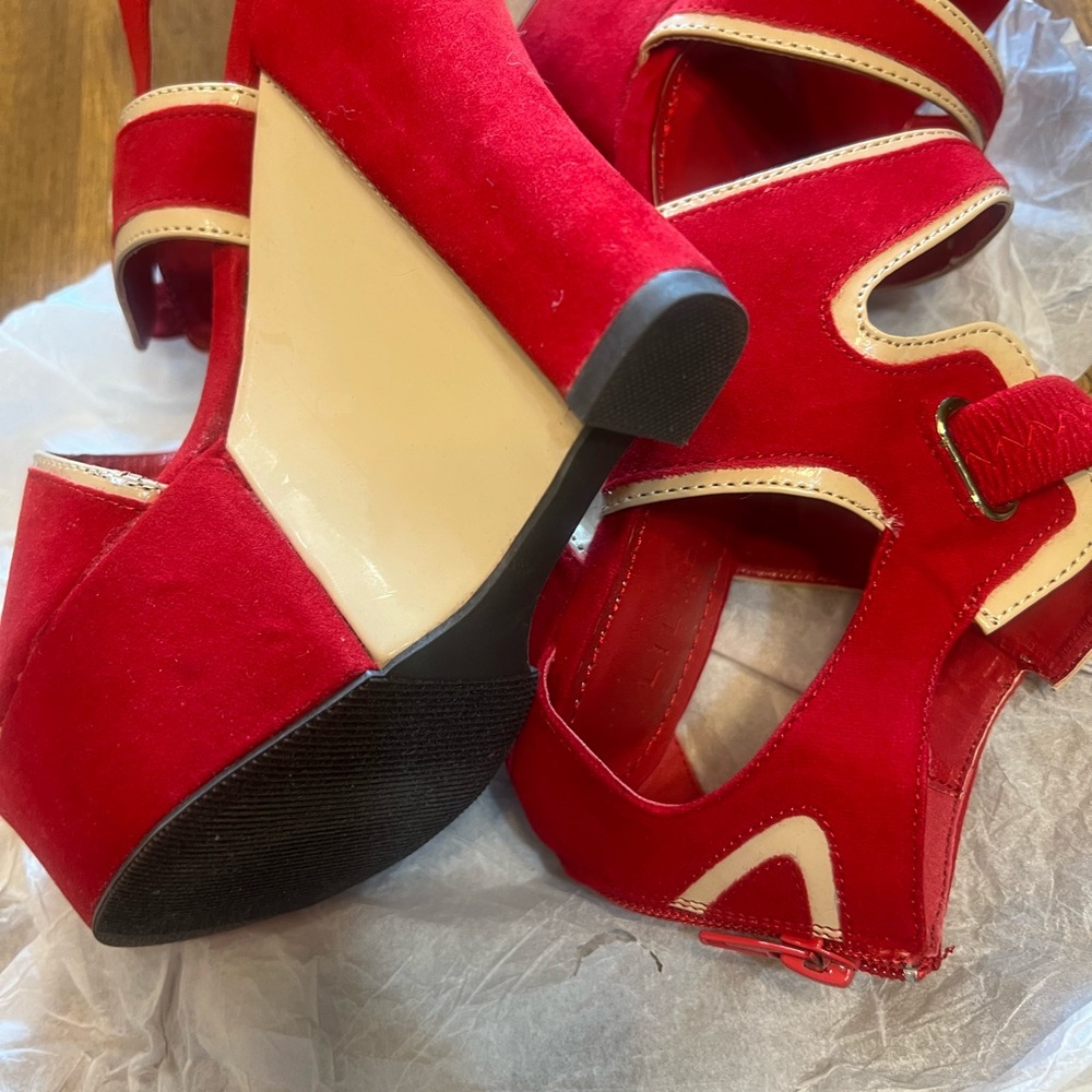 Red Liliana faux suede heels New Without Box - Picture 3 of 8